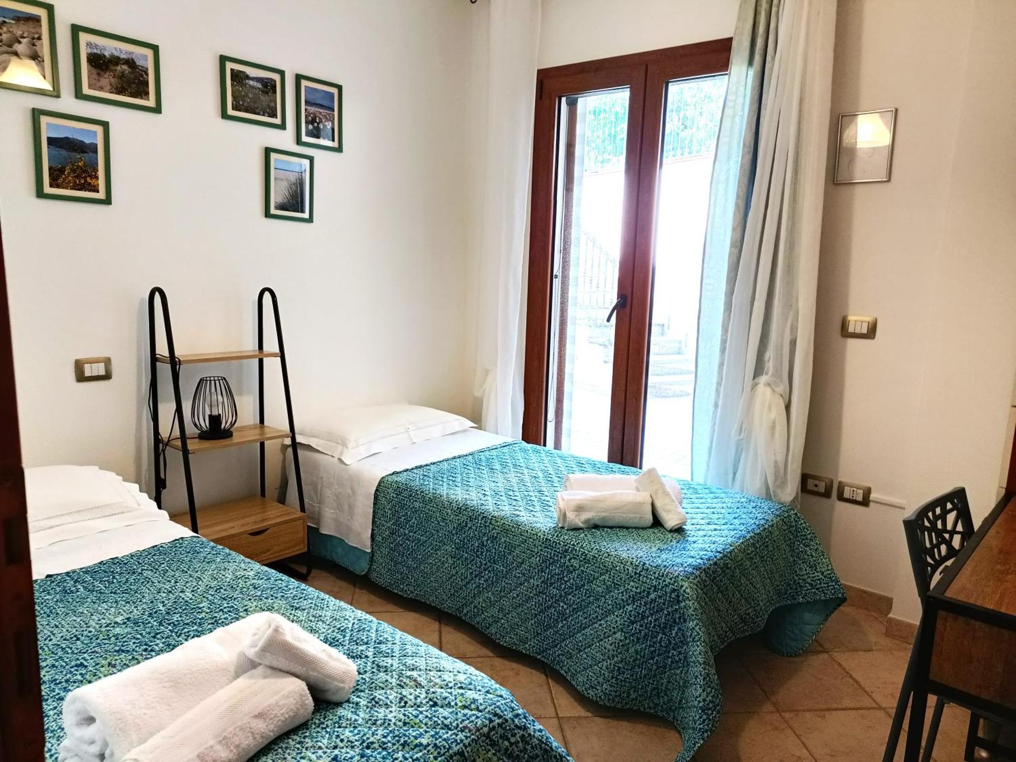 Giarranas House - Apartment With Coutyard Villacidro Luaran gambar